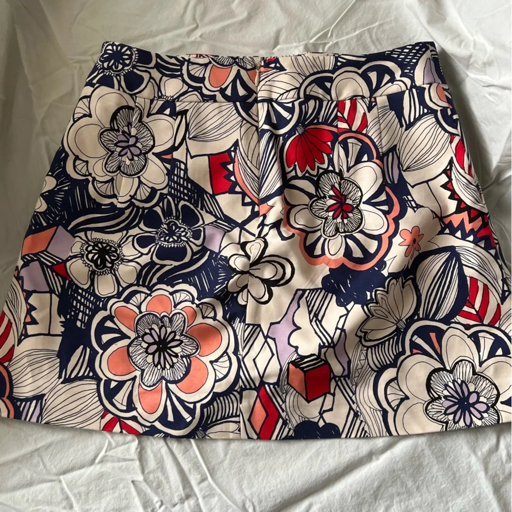 NWT Express Floral Skirt - Picture 5 of 5
